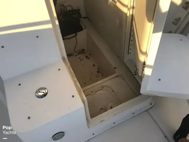 Mako 282 Center Console