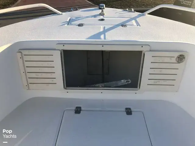 Mako 282 Center Console