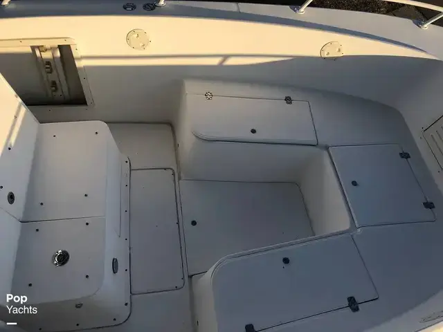 Mako 282 Center Console