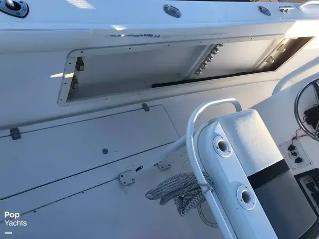 Mako 282 Center Console