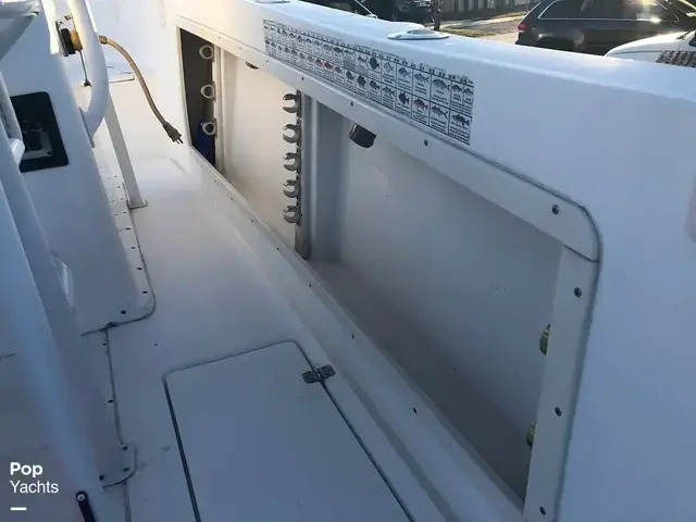 Mako 282 Center Console