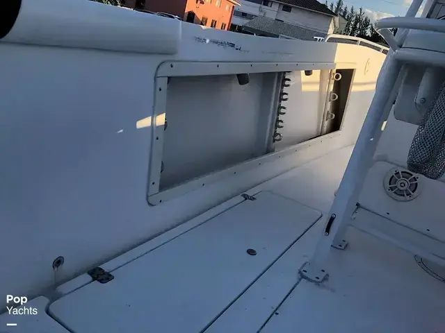 Mako 282 Center Console