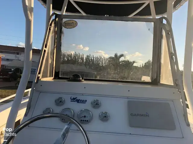 Mako 282 Center Console