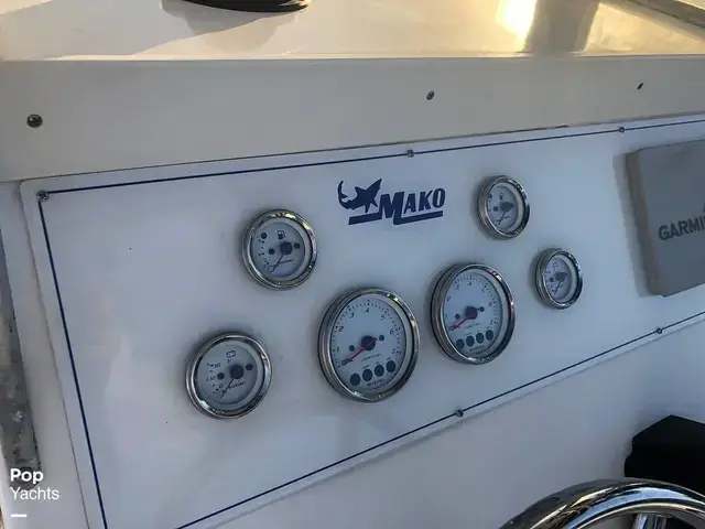 Mako 282 Center Console