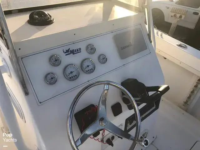 Mako 282 Center Console