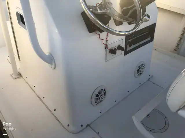 Mako 282 Center Console