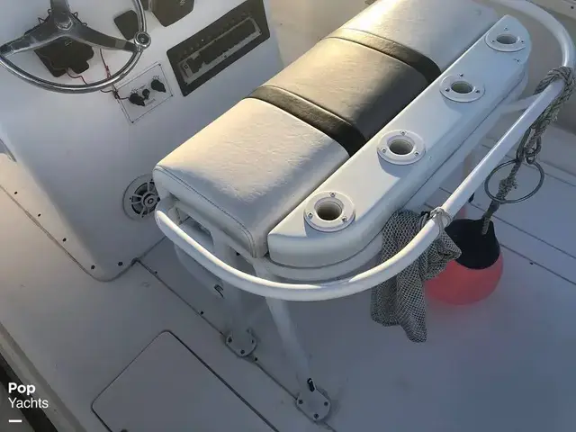 Mako 282 Center Console