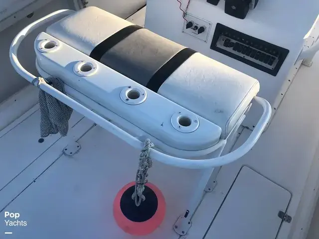 Mako 282 Center Console