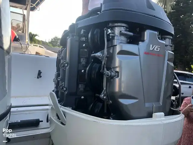 Mako 282 Center Console