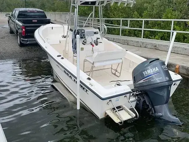 Sea Hunt Triton 202