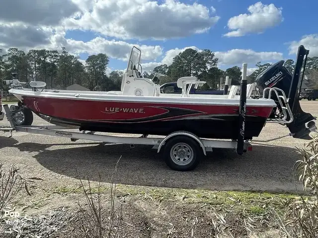 Blue Wave Boats 2000 Pure Bay