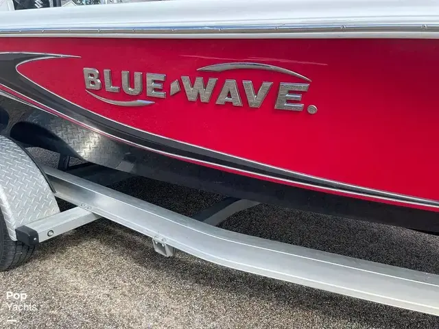 Blue Wave Boats 2000 Pure Bay