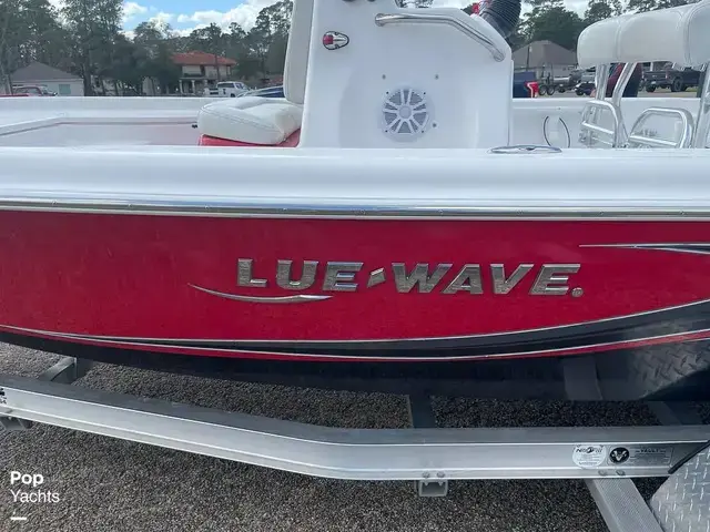 Blue Wave Boats 2000 Pure Bay