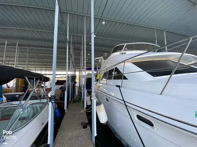 Cruisers Yachts 3850 Espirit