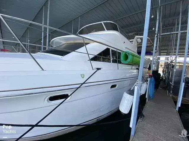 Cruisers Yachts 3850 Espirit