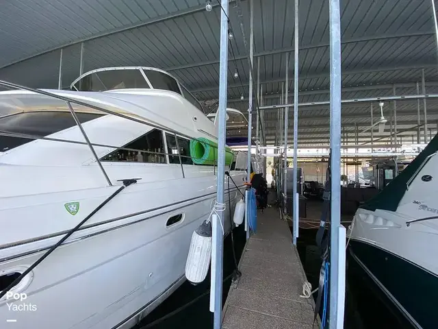 Cruisers Yachts 3850 Espirit