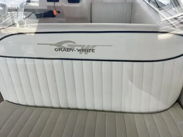 Grady White 330 Express