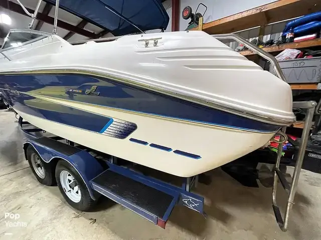 Sea Ray 240 Overnighter