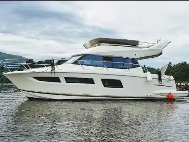 Jeanneau Prestige 350