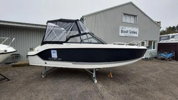 2023 Quicksilver activ 555 bowrider