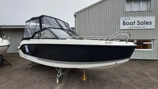 2023 Quicksilver activ 555 bowrider