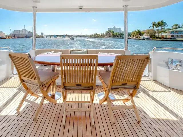 Ocean Alexander 72 Pilothouse