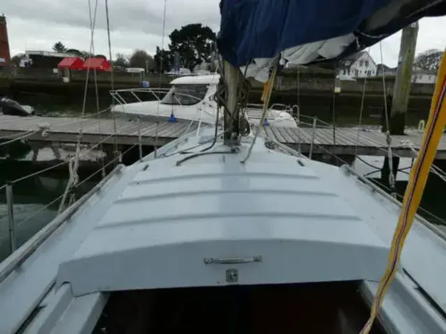 Sabre 27