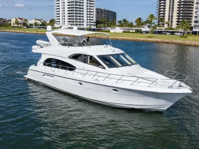 Hatteras Raised Pilothouse Motor Yacht