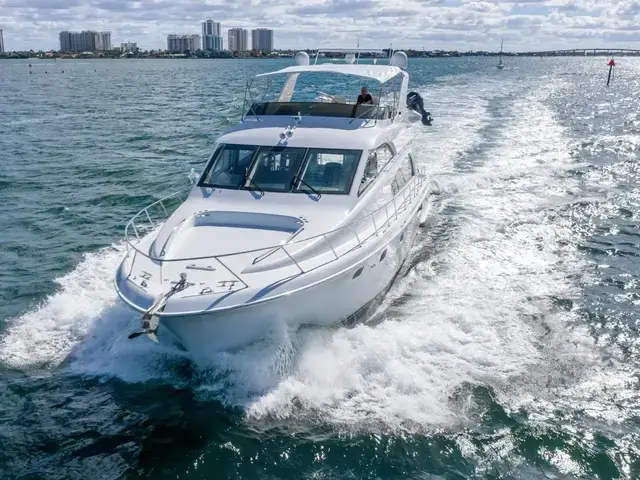 Hatteras Raised Pilothouse Motor Yacht