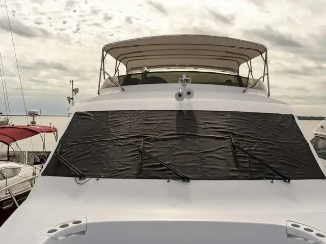 Hatteras Raised Pilothouse Motor Yacht