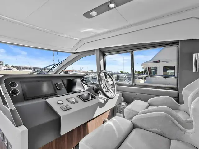 Azimut Flybridge