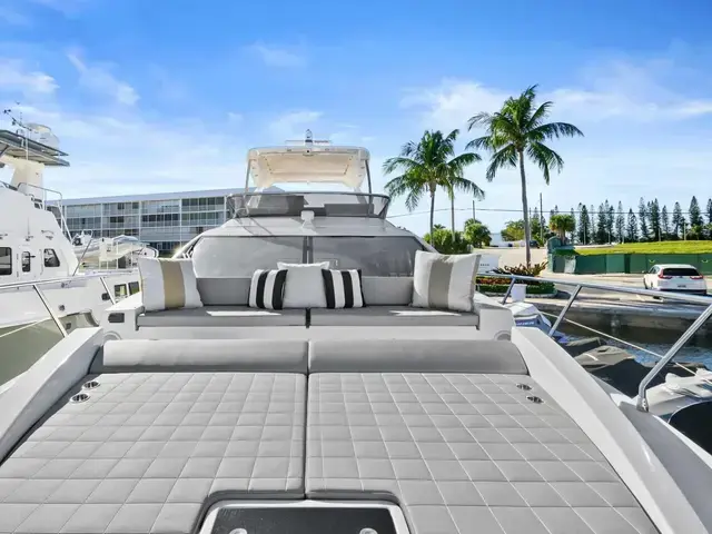 Azimut Flybridge