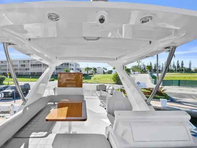 Azimut Flybridge