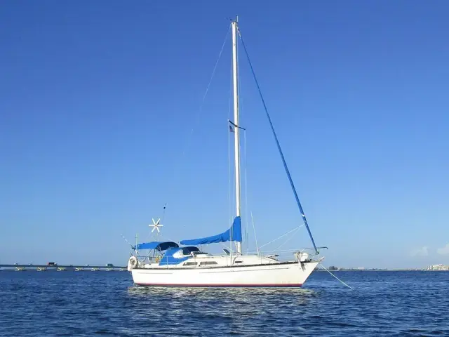 Mirage 33 Sloop