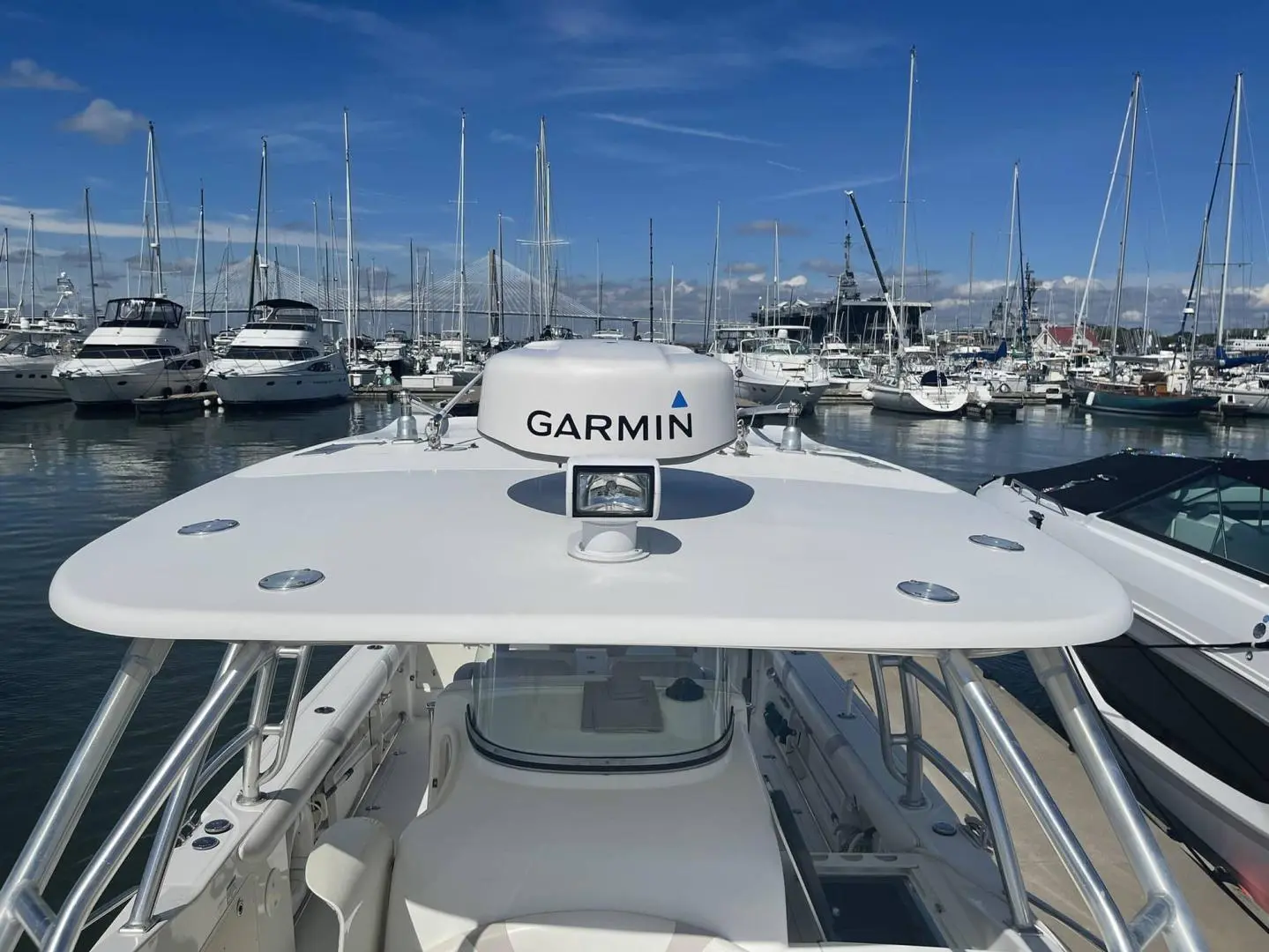 2008 Boston Whaler 320 outrage