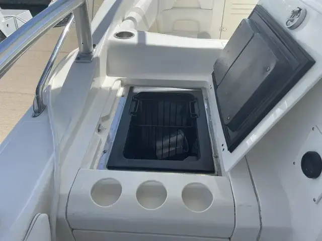 Boston Whaler 320 Outrage