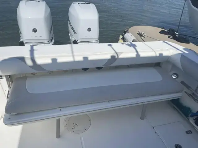 Boston Whaler 320 Outrage