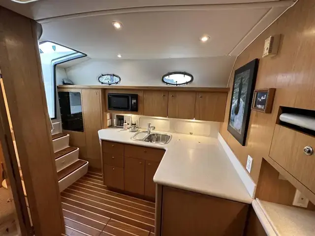 Tiara Yachts 4000 Express