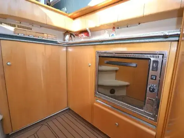 Fairline Phantom 37