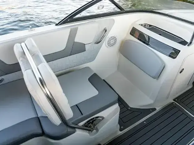 Bayliner Vr5