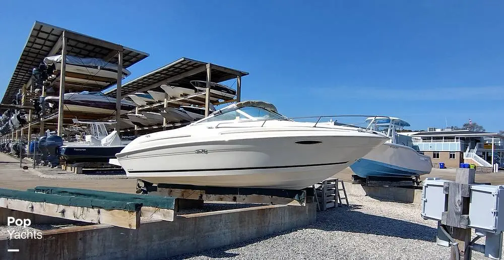 2000 Sea Ray 215 express cruiser