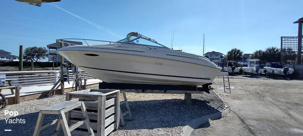 2000 Sea Ray 215 express cruiser