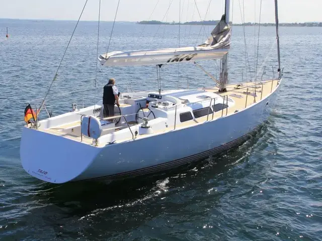 Custom Performance Sloop jv52