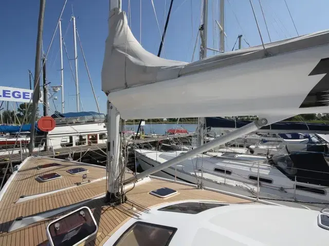 Custom Performance Sloop jv52