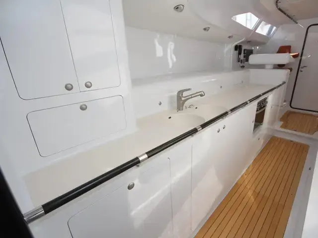 Custom Performance Sloop jv52