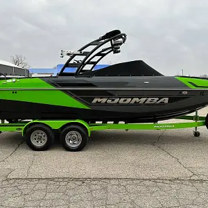 2015 Moomba Mojo Surf Edition