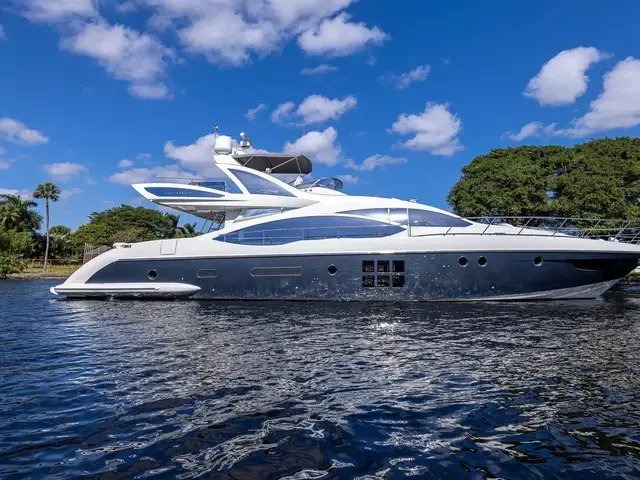 Azimut 72S