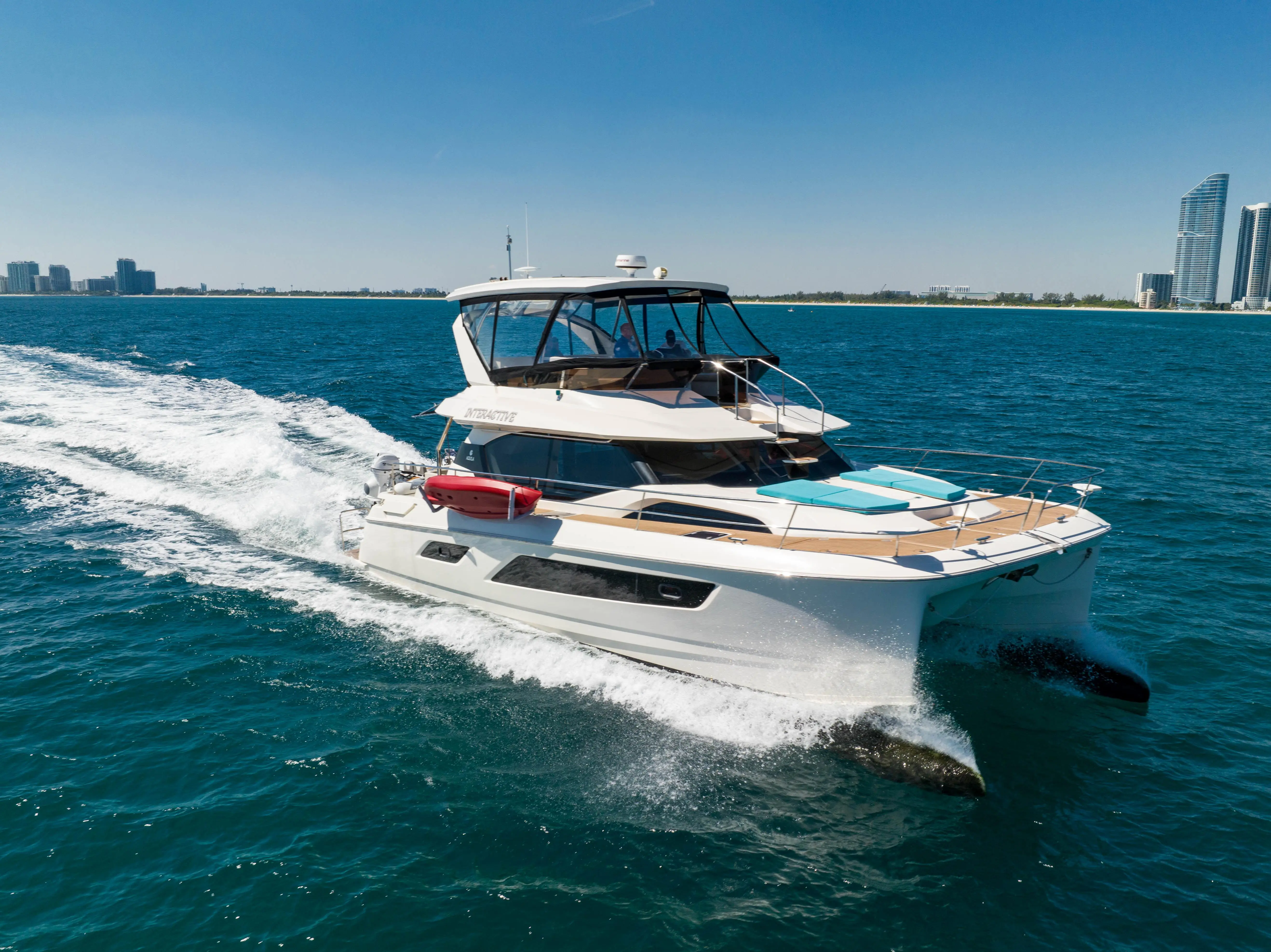 2018 Aquila 44 yacht