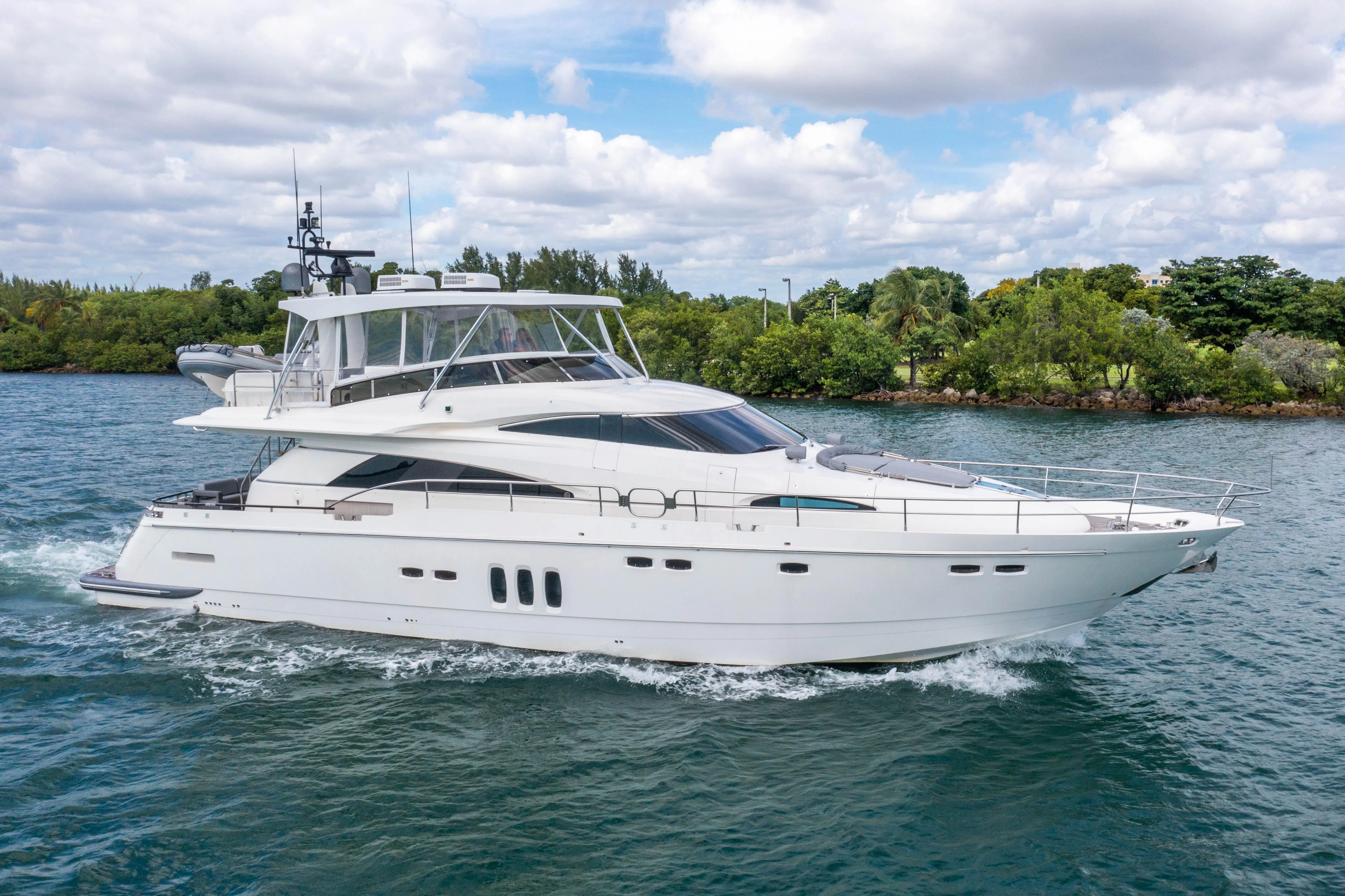 2007 Fairline squadron 68