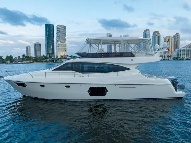 Ferretti Yachts 530